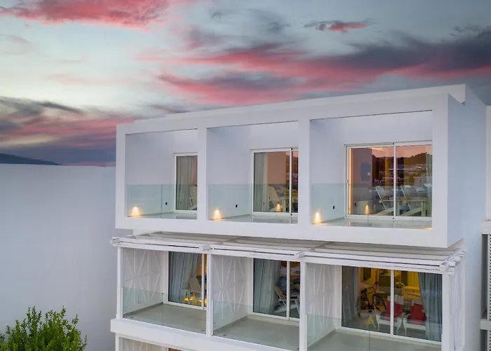 Kouros Exclusive & - Adults Only فاليراكي