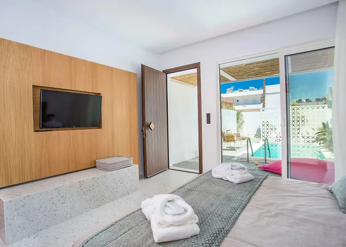 Kouros Exclusive & - Adults Only